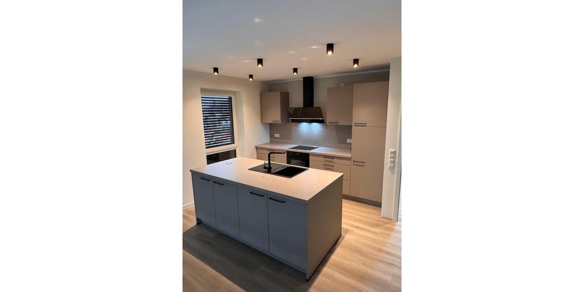 Dachgeschoßwohnung Bösel - 4 Zimmer, 108 m&sup2;, 980&euro; | Angebot:26665181