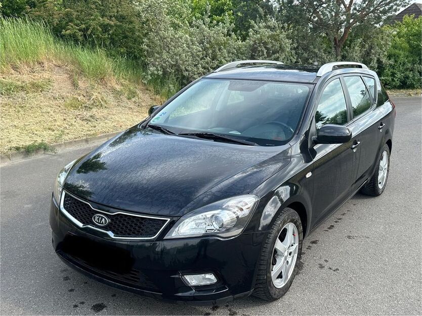 Kia ceed Sportswagon 154.000 km 3.000 € Berlin 12557
