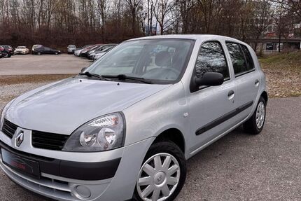 Renault Clio 65.000 km 3.750 &euro; München 80939