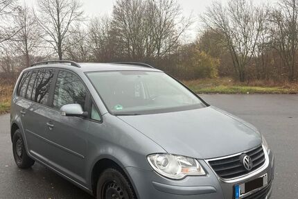 VW Touran 212.000 km 3.599 € Oschersleben 39387