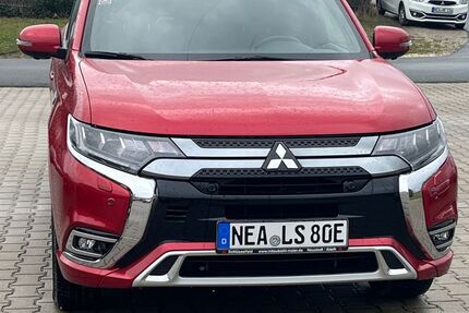 Mitsubishi Plug-in Hybrid Outlander 56.000 km 21.390 € Neustadt 91413