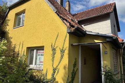 Haus zum Kaufen in Wolfhagen 165.000 € 174.3 m² 7 zimmer