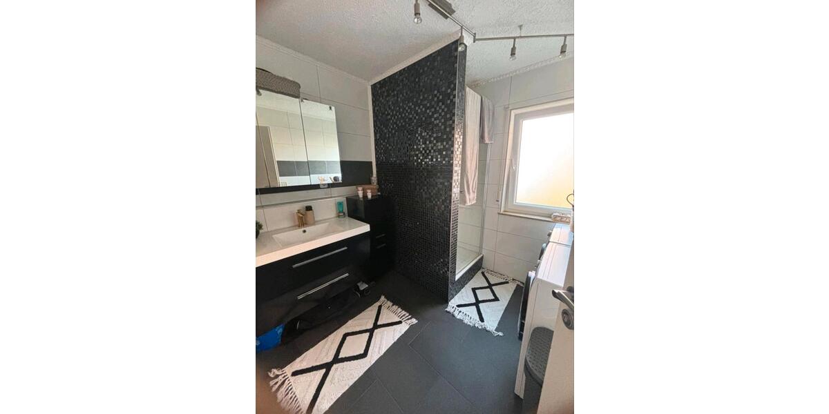 Erdgeschoßwohnung Pfullingen - 4.5 Zimmer, 98 m&sup2;, 365.000&euro; | Angebot:26834959