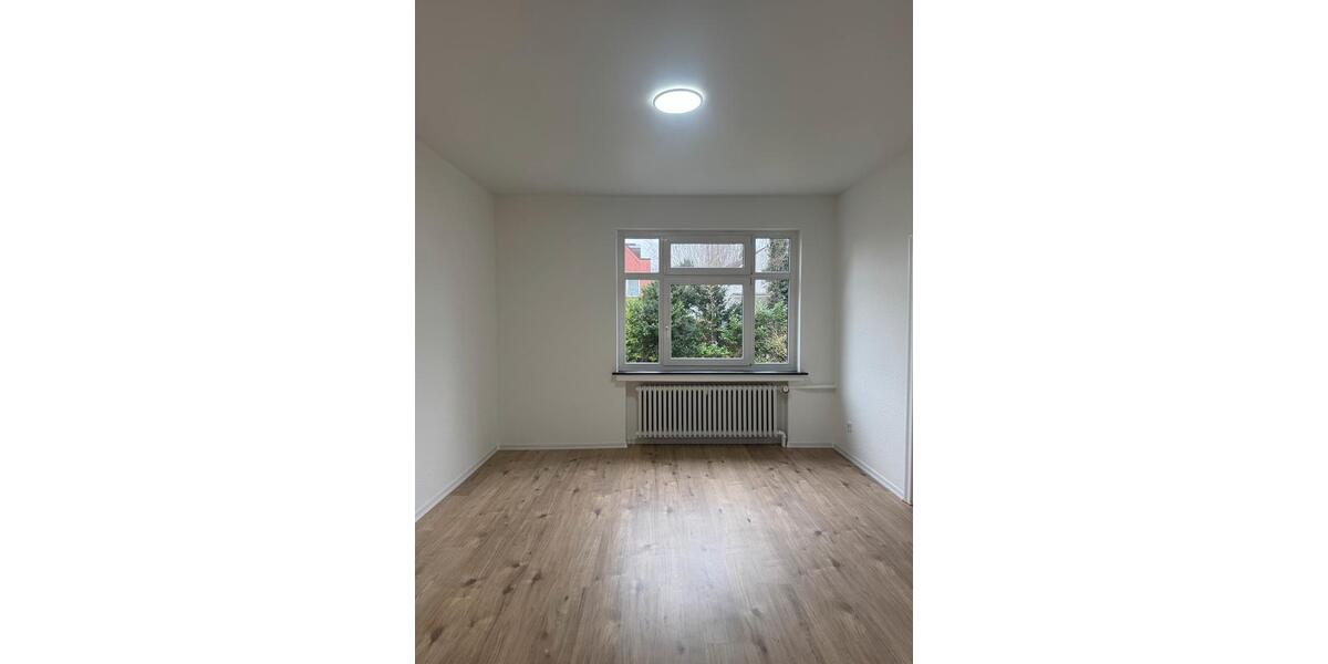 Erdgeschoßwohnung Delmenhorst Deichhorst - 5 Zimmer, 139 m&sup2;, 1.500&euro; | Angebot:24773689