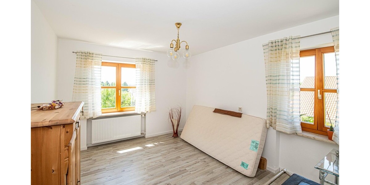 Top gepflegtes Ein- bis Zweifamilienhaus im Landhausstil in absolut ruhiger Lage - Einfamilienhaus Willmering / Geigen Geigen | Angebot:24605759