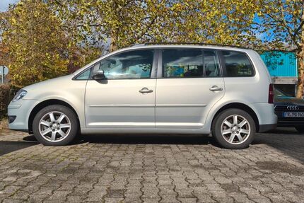 VW Touran 196.500 km 3.750 € Freiburg 79110