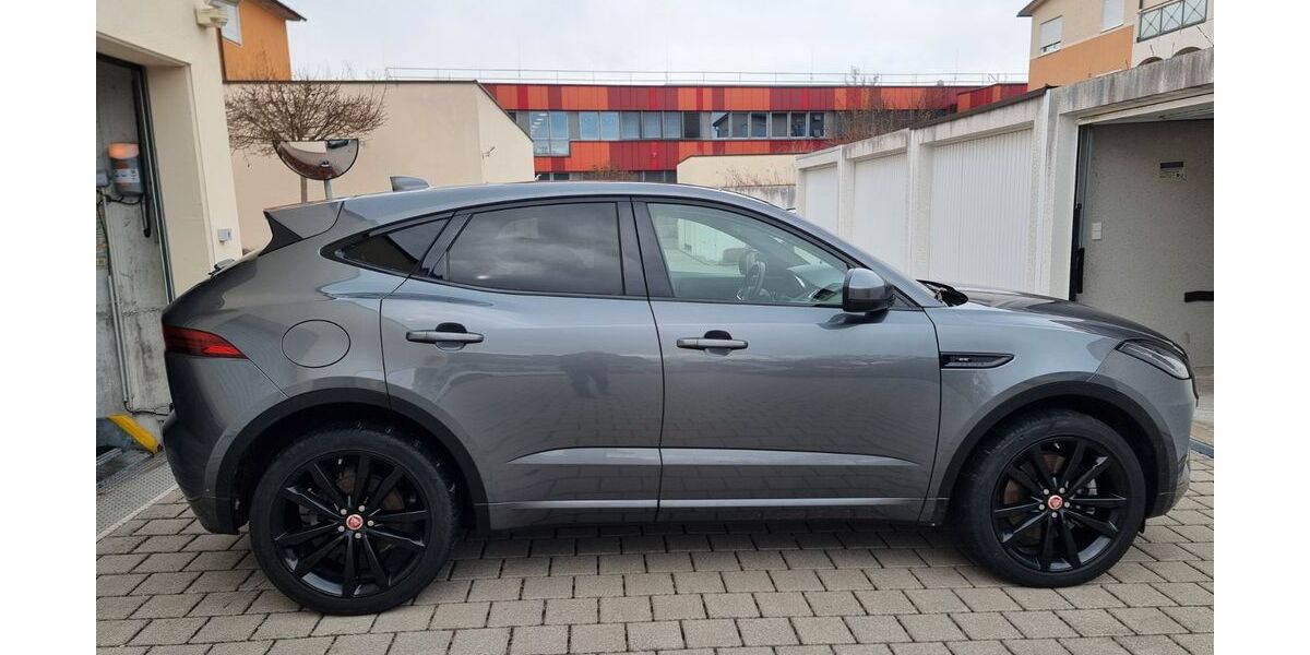 Jaguar E-Pace 82.000 km 22.600 &euro; Eichenau 82223