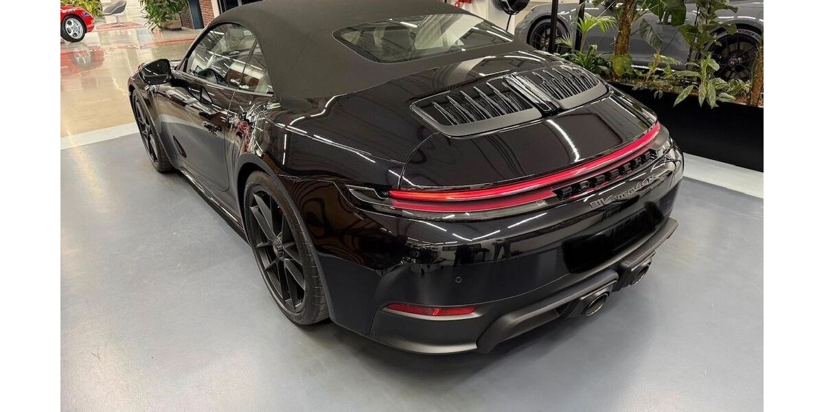 Porsche 992 9.400 km 188.888 &euro; Stuttgart 70176