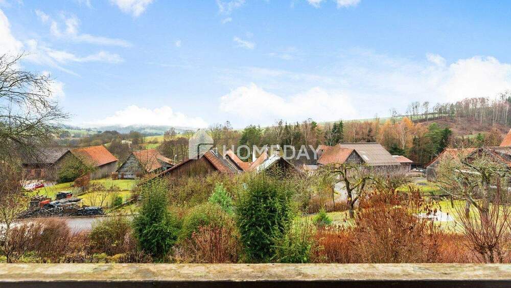 Einfamilienhaus Gersfeld Sandberg - 8 Zimmer, 168 m&sup2;, 325.000&euro; | Angebot:25773264