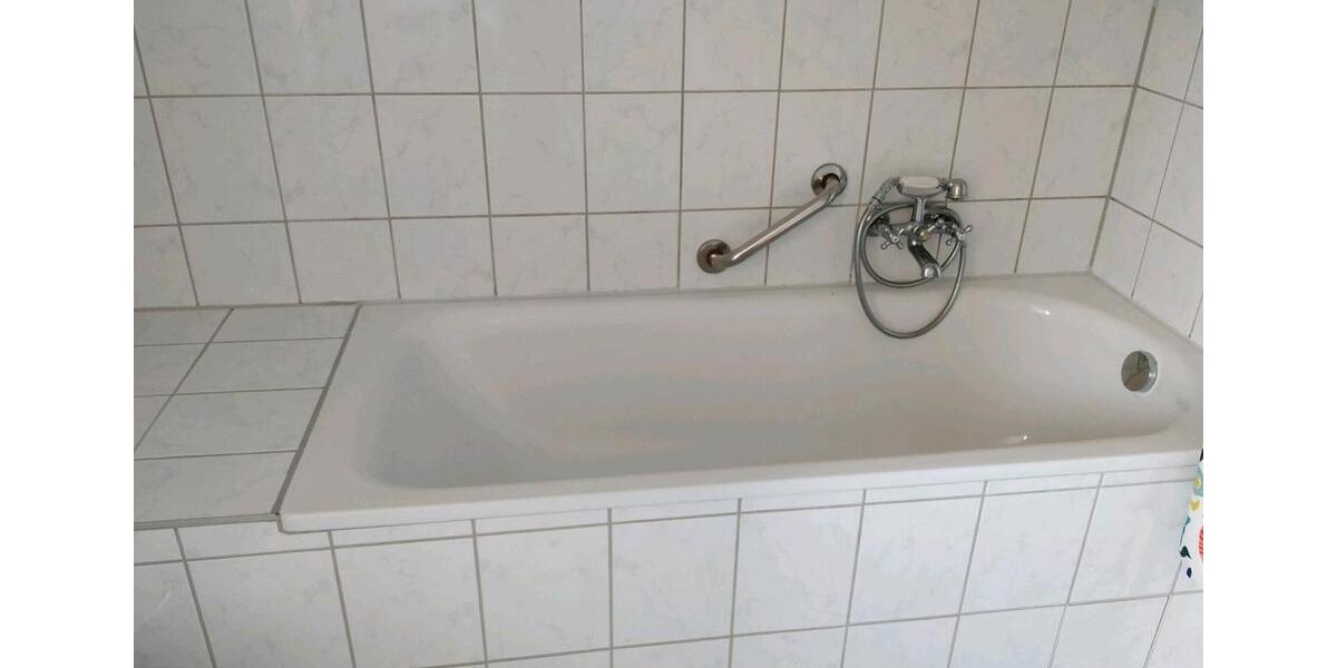 Wohnung zum Verkaufen - zentral + hell + großzügig 4 zimmer