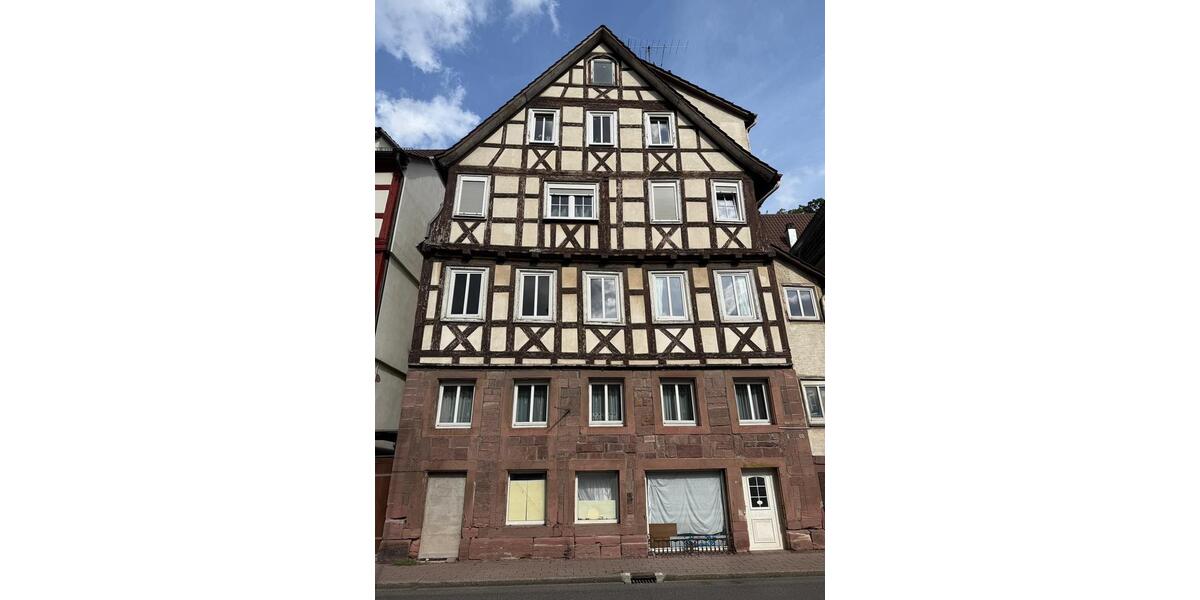 Etagenwohnung Calw - 4 Zimmer, 99 m&sup2;, 199.000&euro; | Angebot:26226473
