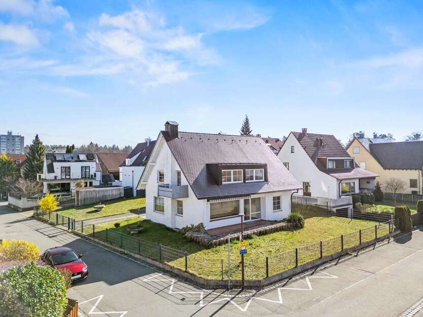 Haus zum Kaufen in Friedrichshafen 765.000 € 224 m²