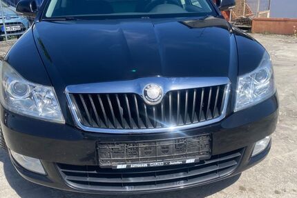 Skoda Octavia 303.333 km 1.649 &euro; Singen 78224