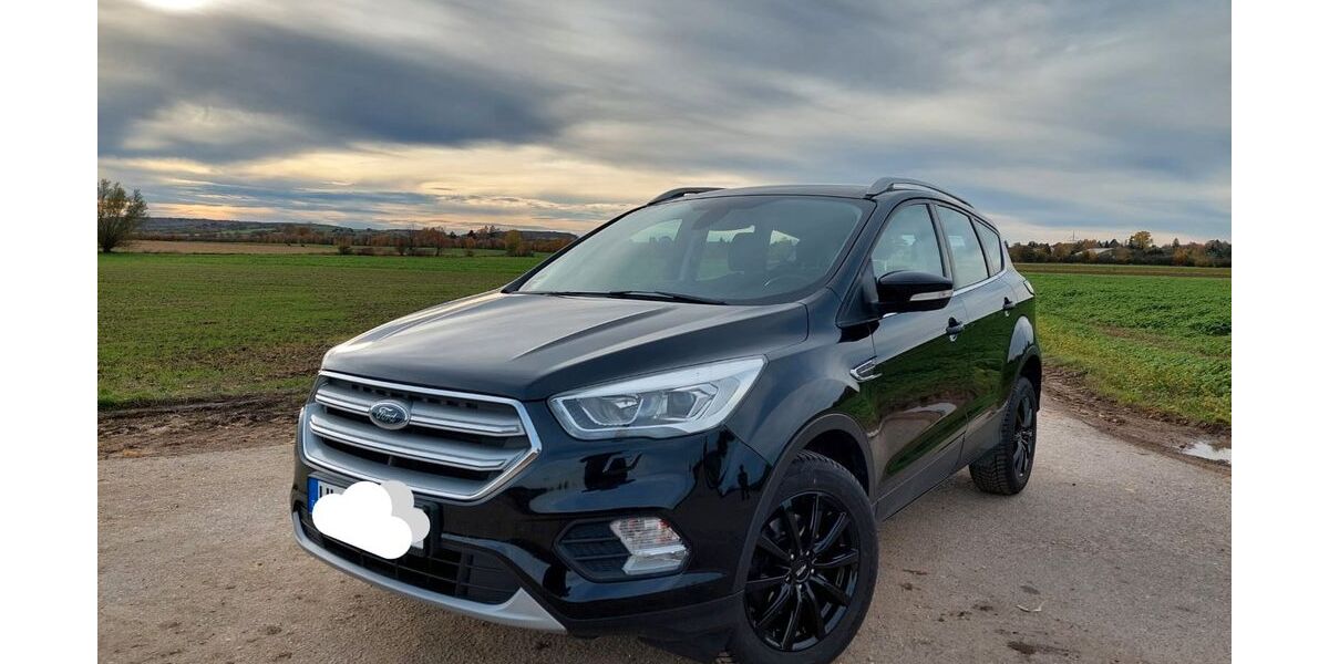 Ford Kuga 89.680 km 12.500 &euro; Langenau 89129