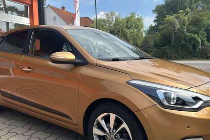 Hyundai i20 44.377 km 8.760 &euro; Greußen 99718