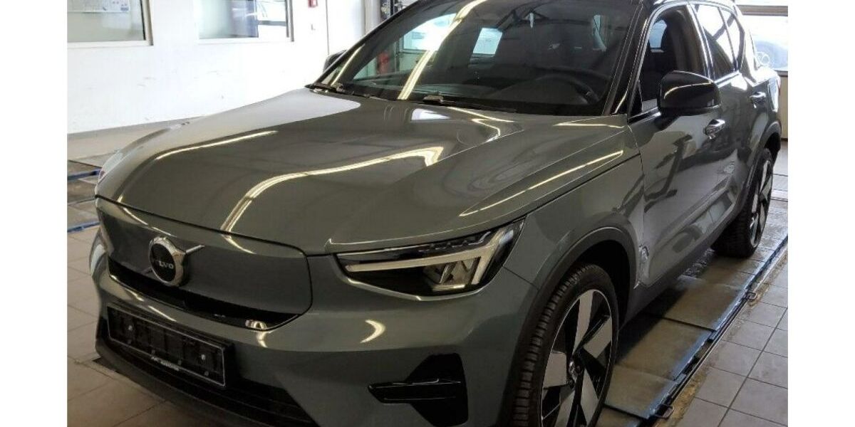 Volvo XC40 34.427 km 31.850 &euro; Paderborn 33106
