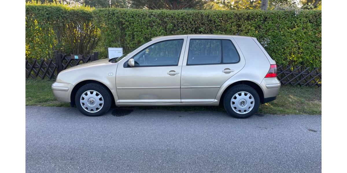VW Golf 165.000 km 2.700 &euro; Hamburg 22307