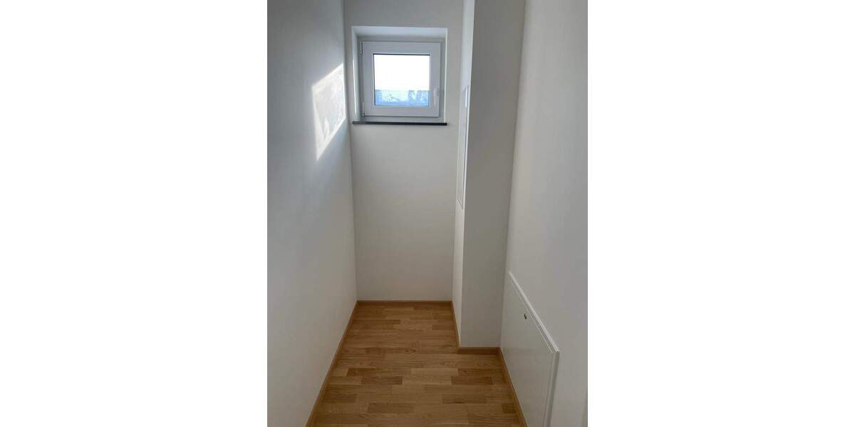 Etagenwohnung Schweinfurt Musikerviertel und amerik. Siedlung - 3 Zimmer, 94 m&sup2;, 999&euro; | Angebot:26435771