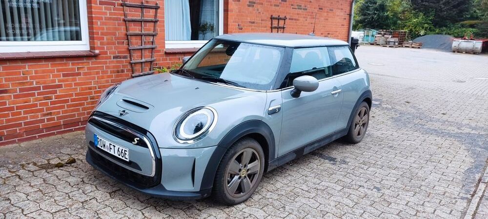 Cooper SE