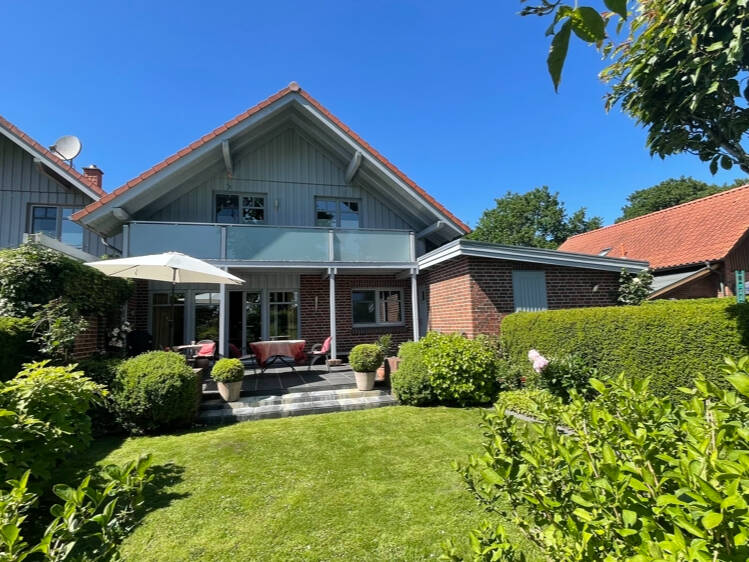 Doppelhaushälfte Friedeburg - 5 Zimmer, 164 m&sup2;, 350.000&euro; | Angebot:26203885