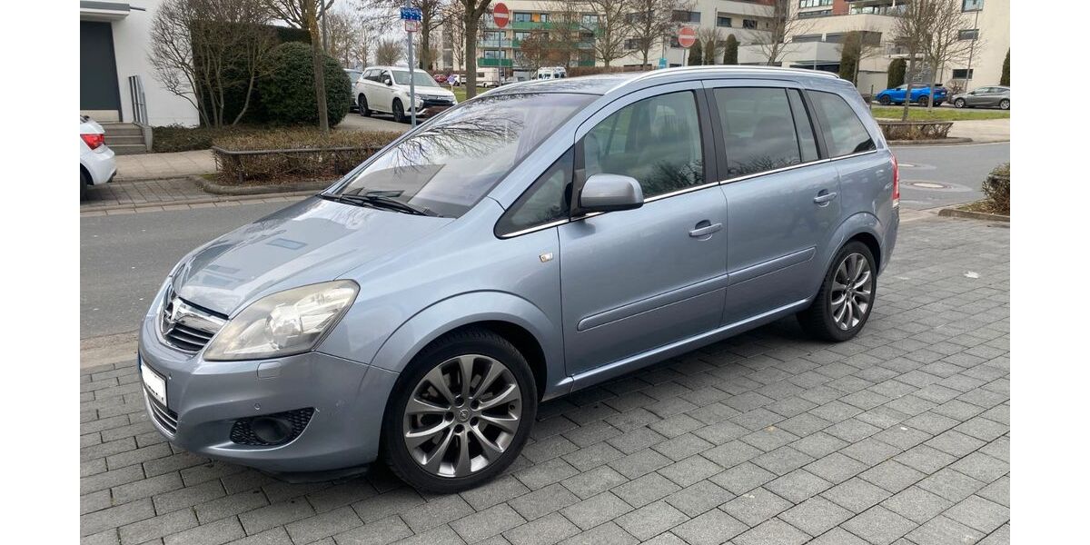 Opel Zafira 219.000 km 3.499 &euro; frankfurt am main 60439