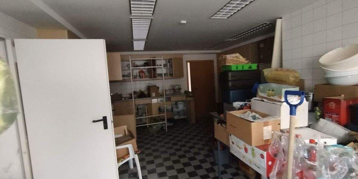 Mehrfamilienhaus, Wohnhaus Eilenburg Eilenburg-Berg - 5 Zimmer, 183 m&sup2;, 190.000&euro; | Angebot:25777376