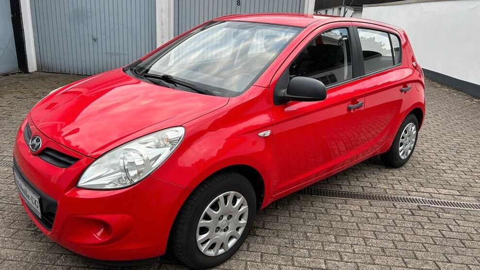 i20