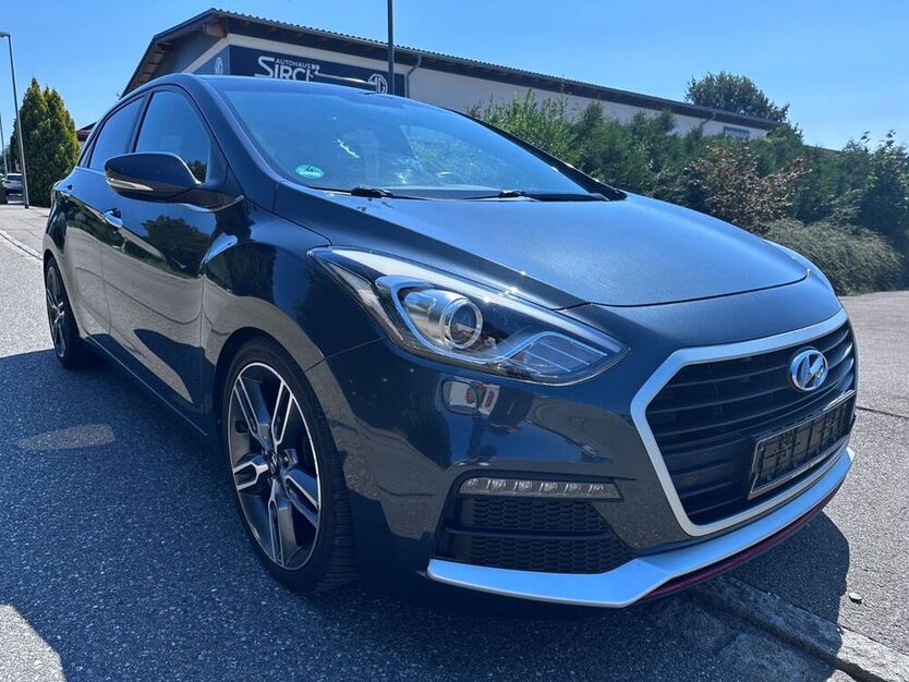 i30