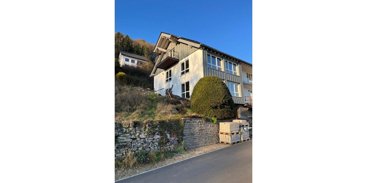 Etagenwohnung Schönecken - 7 Zimmer, 150 m&sup2;, 370.000&euro; | Angebot:27245988