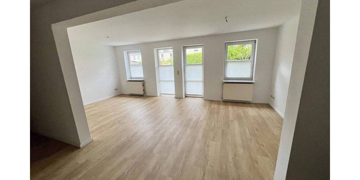 Reihenmittelhaus Flensburg Mürwik - 6 Zimmer, 150 m&sup2;, 1.500&euro; | Angebot:26891857