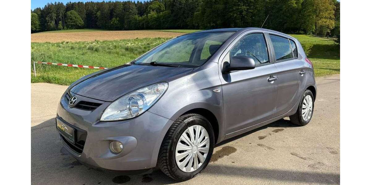Hyundai i20 52.146 km 5.999 &euro; Winterbach 89368