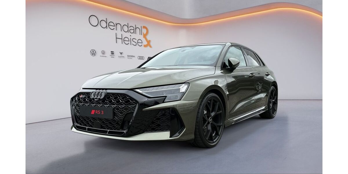 Audi RS3 2.500 km 87.935 &euro; Köln 50739