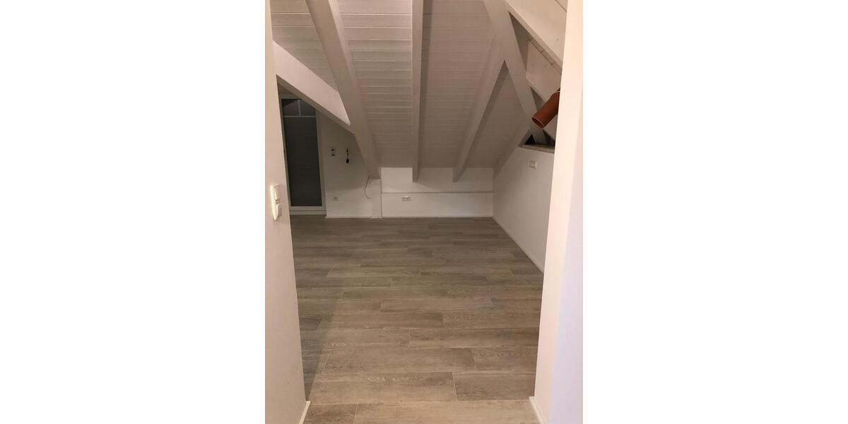 Dachgeschoßwohnung Hainburg - 2.5 Zimmer, 65 m&sup2;, 700&euro; | Angebot:24775529