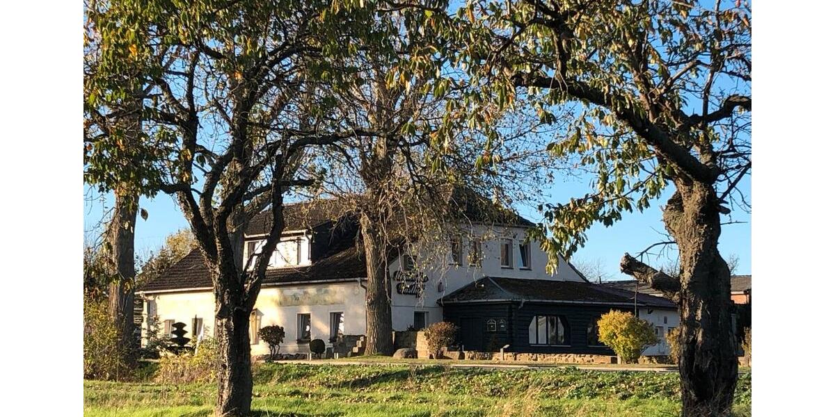 Einfamilienhaus Querfurt - 16 Zimmer, 650 m&sup2;, 270.000&euro; | Angebot:23769110