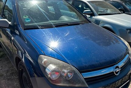 Mazda 3 90.000 km 4.400 € Jena 07751