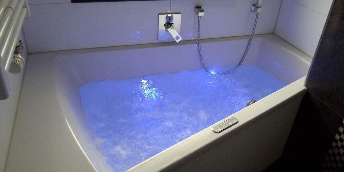 LUXUS Appartament mit Einbauküche, Balkon, Garage 2 zimmer