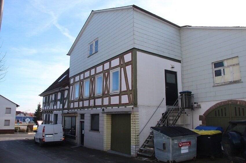 Mehrfamilienhaus, Wohnhaus Lauterbach (Hessen) Wallenrod - 4 Zimmer, 150 m&sup2;, 79.900&euro; | Angebot:25673822