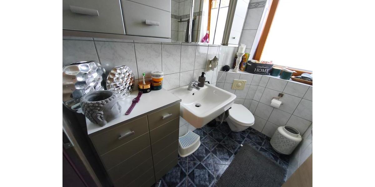 4 Zi. Wohnung in DG Galerie mit Garten (auf Wunsch), Balkon und Garage in Höchstadt OT - Etagenwohnung Höchstadt OT | Angebot:26409507