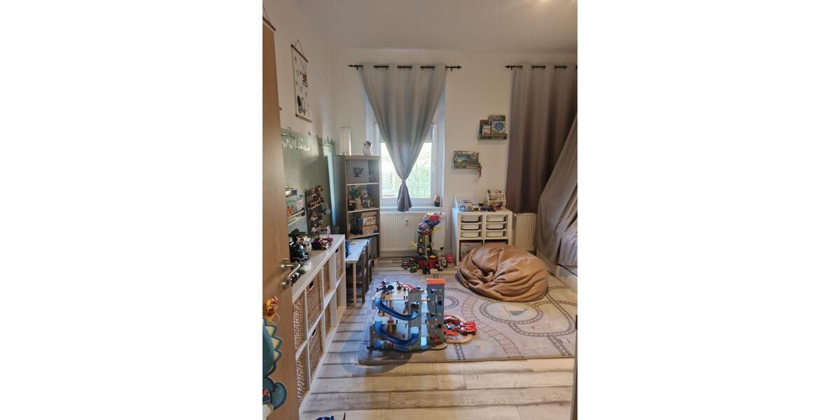 Etagenwohnung Halle (Saale) Silberhöhe - 4 Zimmer, 80 m&sup2;, 680&euro; | Angebot:26393080