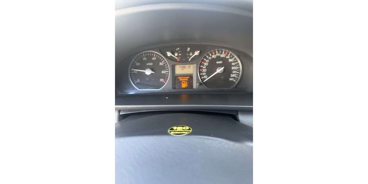 Renault Laguna 149.000 km 2.450 &euro; naila 95119