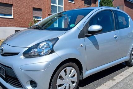 Toyota Aygo (X) 80.000 km 3.800 &euro; Aachen 52066