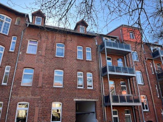 Große Wohnung .... gute Lage .... vermietete 5-Zimmer-Wohnung in der Brühlervorstadt !! 5 zimmer