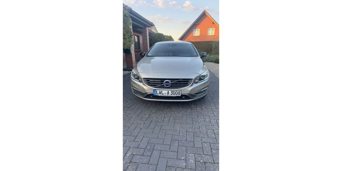 Volvo V60 160.000 km 14.900 &euro; Boizenburg 19258