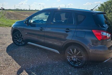 Suzuki (SX4) S-Cross