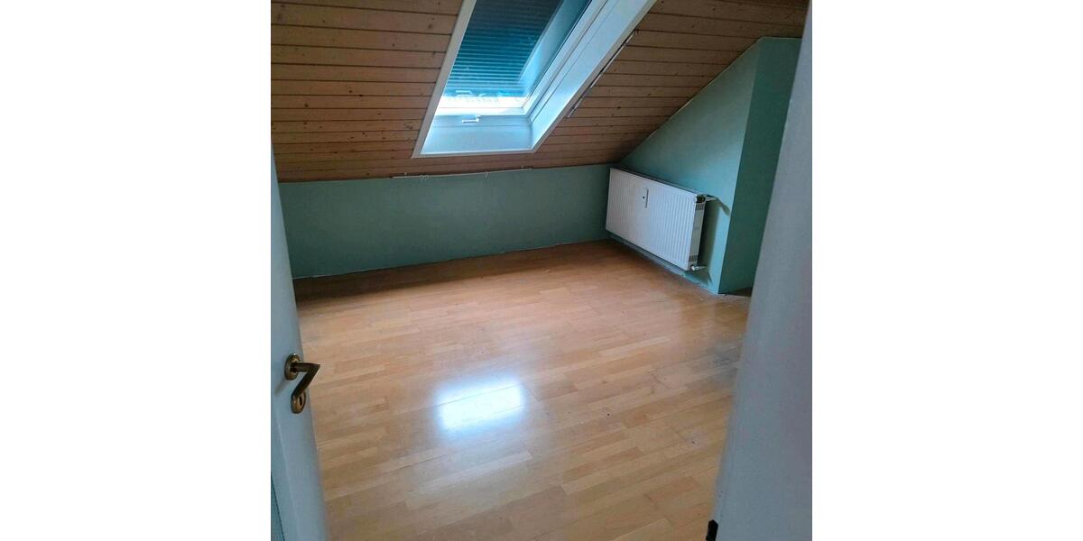 Dachgeschoßwohnung Allersberg Eismannsdorf - 4 Zimmer, 87 m&sup2;, 174.000&euro; | Angebot:26053224