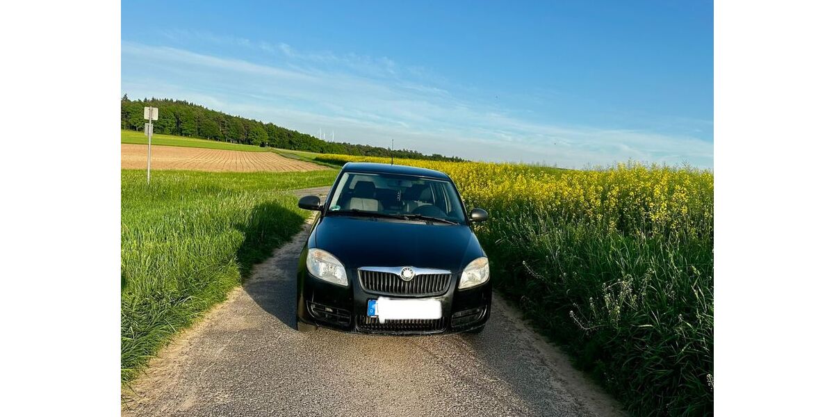 Skoda Fabia 295.000 km 1.350 &euro; Grebenau -Bieben 36323