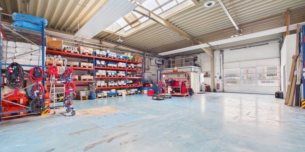 Gewerbeobjekt Neutraubling - 1.641.600&euro; | Angebot:25940488