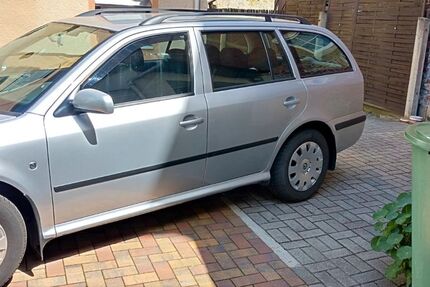 Skoda Octavia 145.000 km 4.500 &euro; Klingenthal 08248