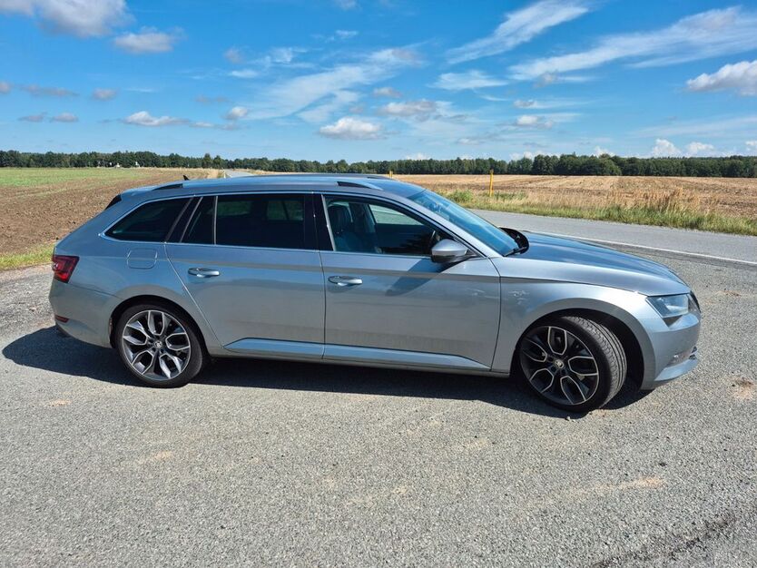 Skoda Superb 84.800 km 23.999 € Ebersbach 02730