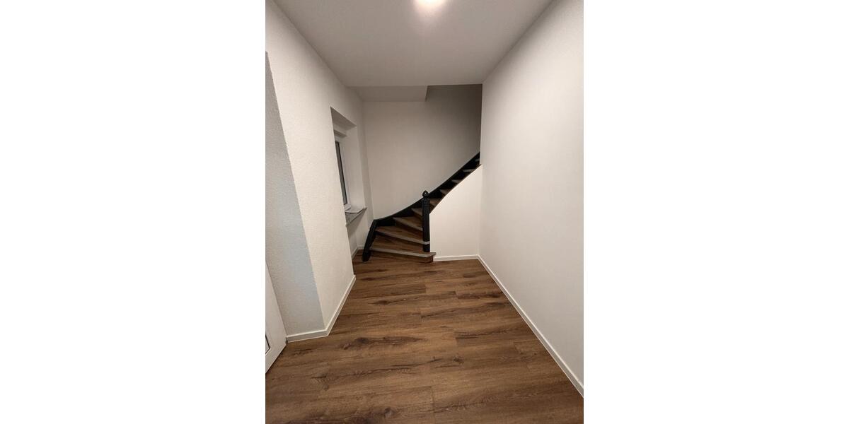 Erdgeschoßwohnung Schiffweiler - 2 Zimmer, 51 m&sup2;, 600&euro; | Angebot:26147370